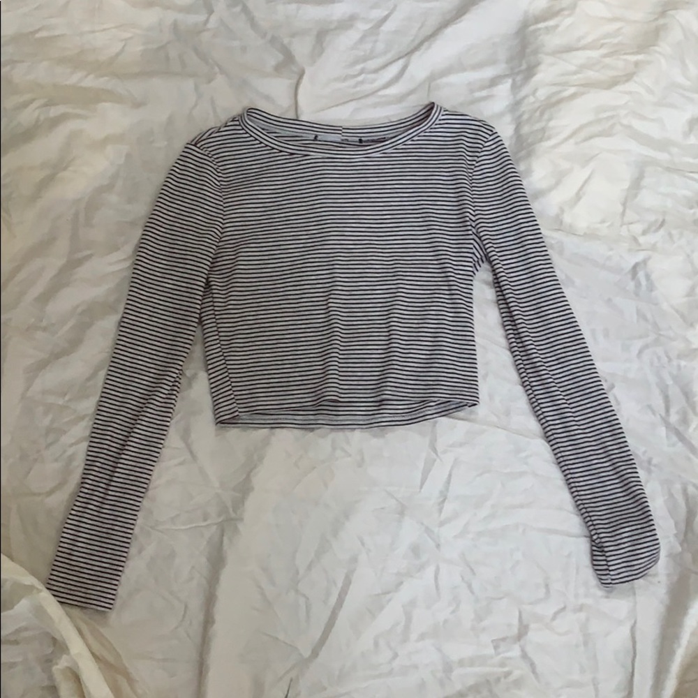 Cropped striped long sleeve top
